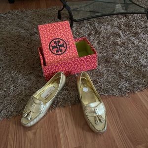 Tory Burch Metallic Driving Mocassin